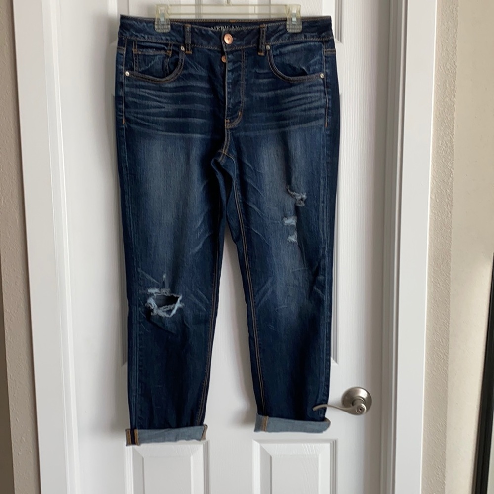 American Eagle Outfitters tomgirl jeans
